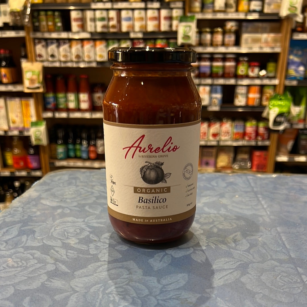 Aurelio-organicbasilico pasta sauce